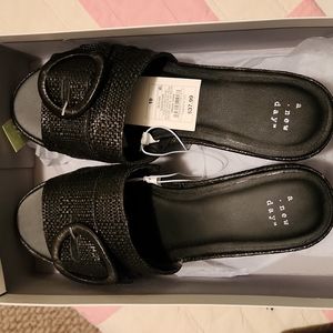 NWT Black Memory Foam Wedge Shoes Size 10